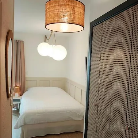 公寓 Agreable Avec Balcon Et Parking 佩里格