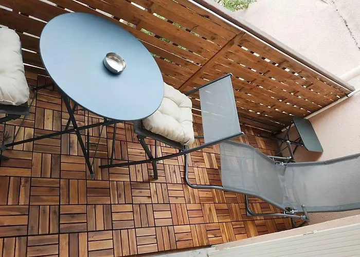 Apartment Agreable Avec Balcon Et Parking